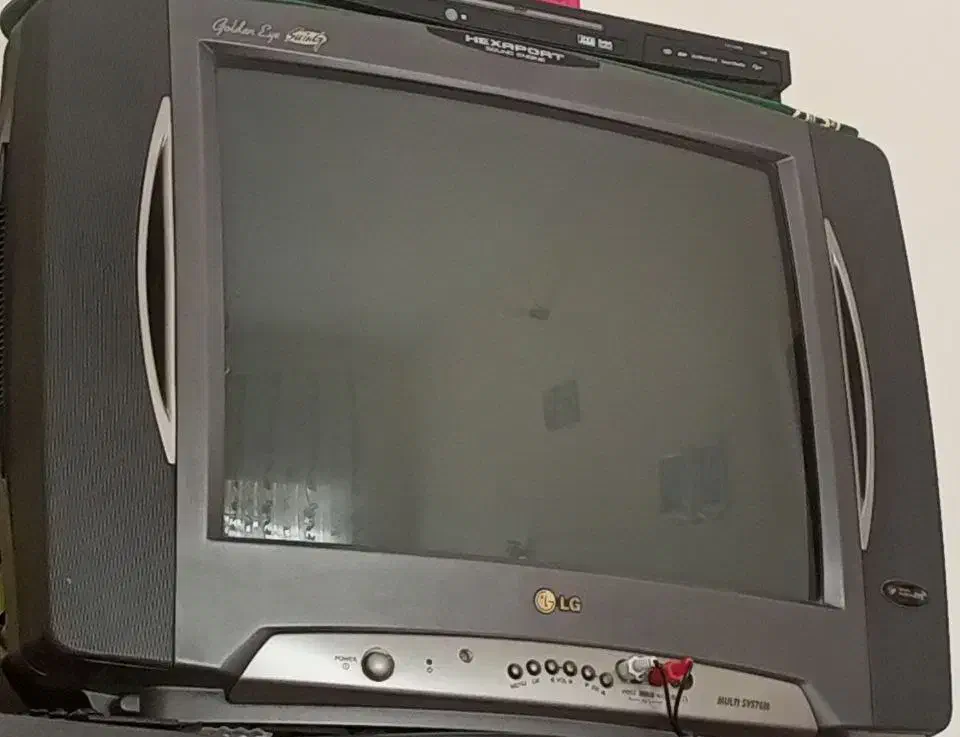 تلویزیون ۲۱ اینچ|تلویزیون و پروژکتور|کرمانشاه, |دیوار