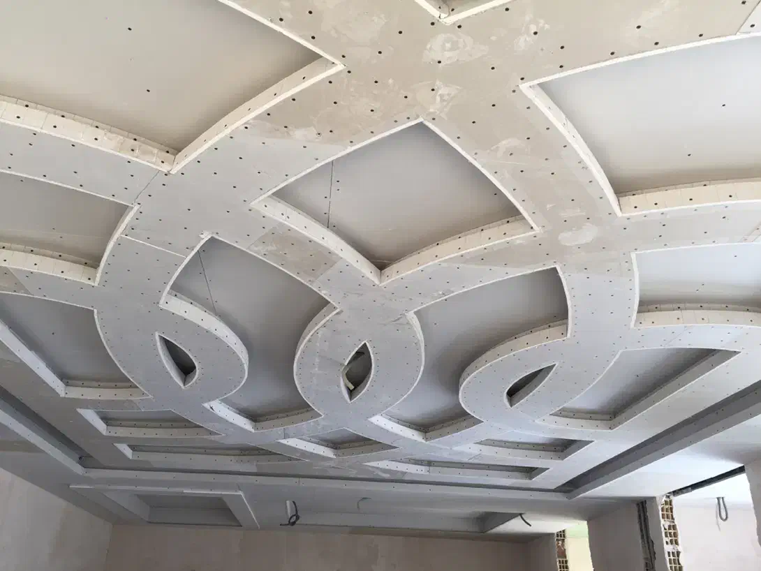 به چند نفر همکار نقاش ساختمان نیازمندیم|استخدام معماری، عمران و ساختمانی|ارومیه, |دیوار