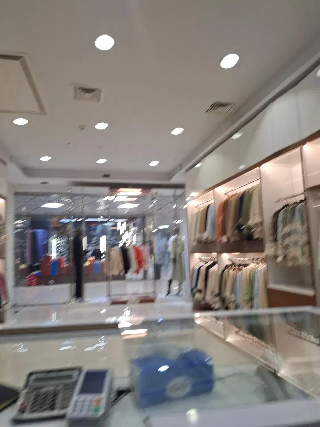 فروشنده خانوم|استخدام بازاریابی و فروش|تهران, شهرک غرب|دیوار