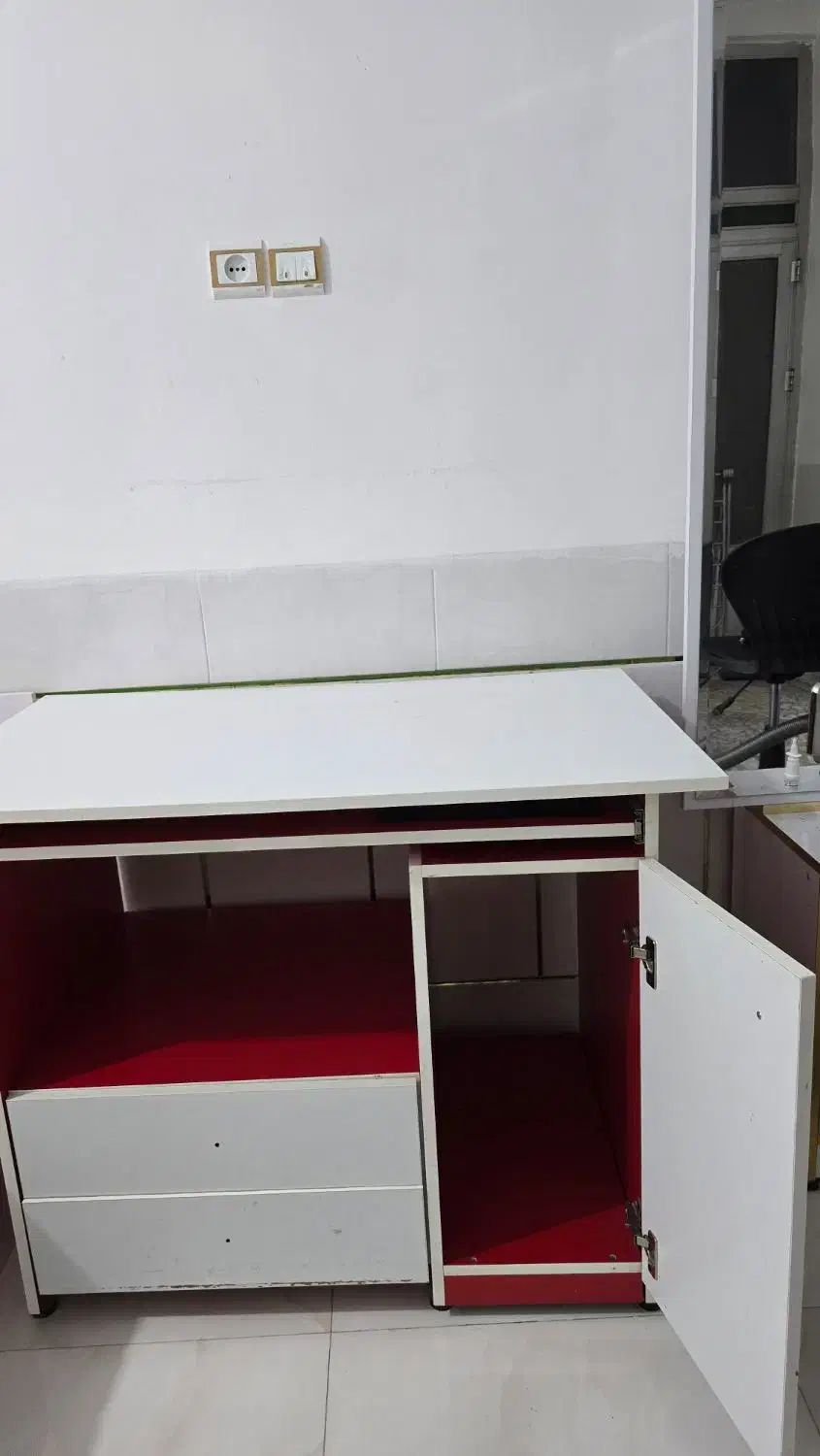 میز کامپیوتر یا تحریر|میز تحریر و کامپیوتر|لنجان, |دیوار