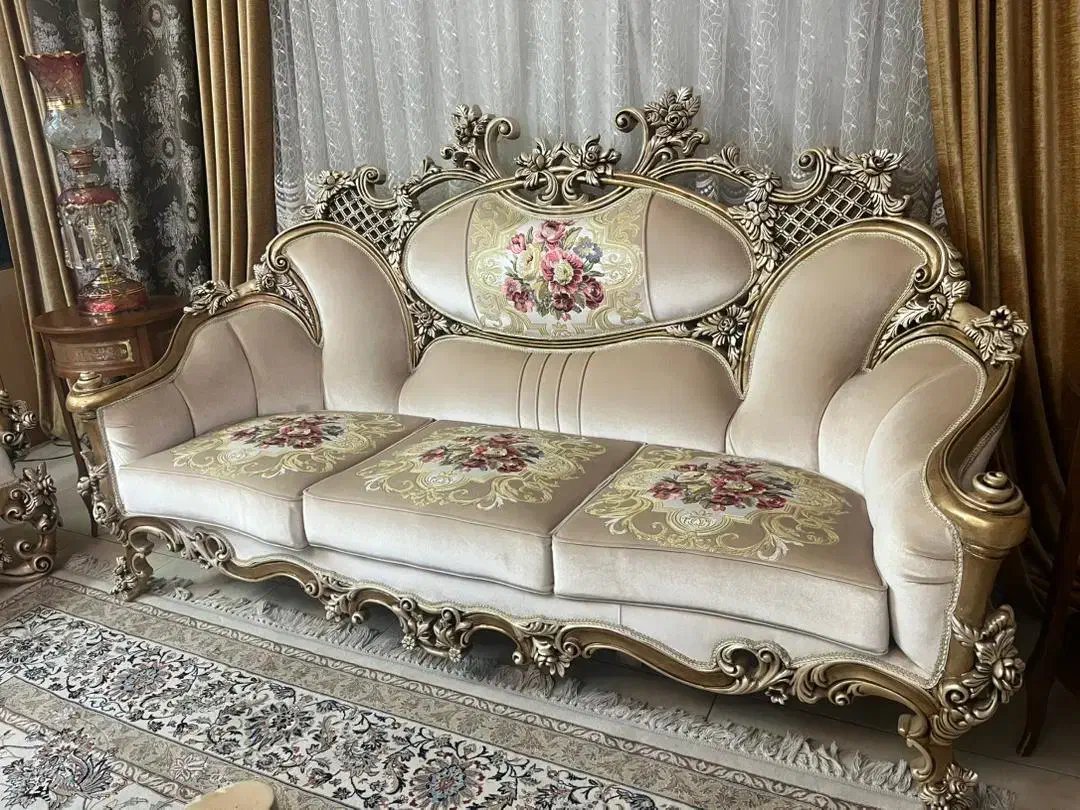 مبل در حد نو مدل مصری|مبلمان خانگی و میز عسلی|اصفهان, جلالیه|دیوار