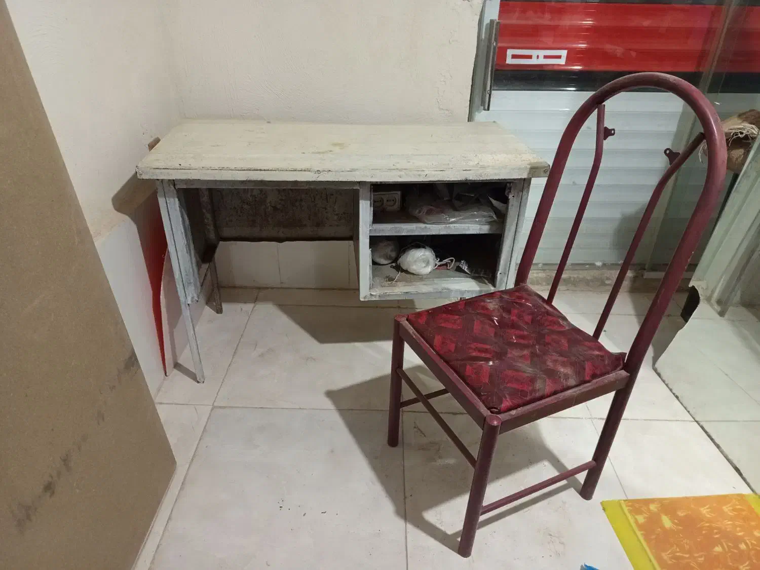 میز و صندلی|میز تحریر و کامپیوتر|کوهدشت, |دیوار