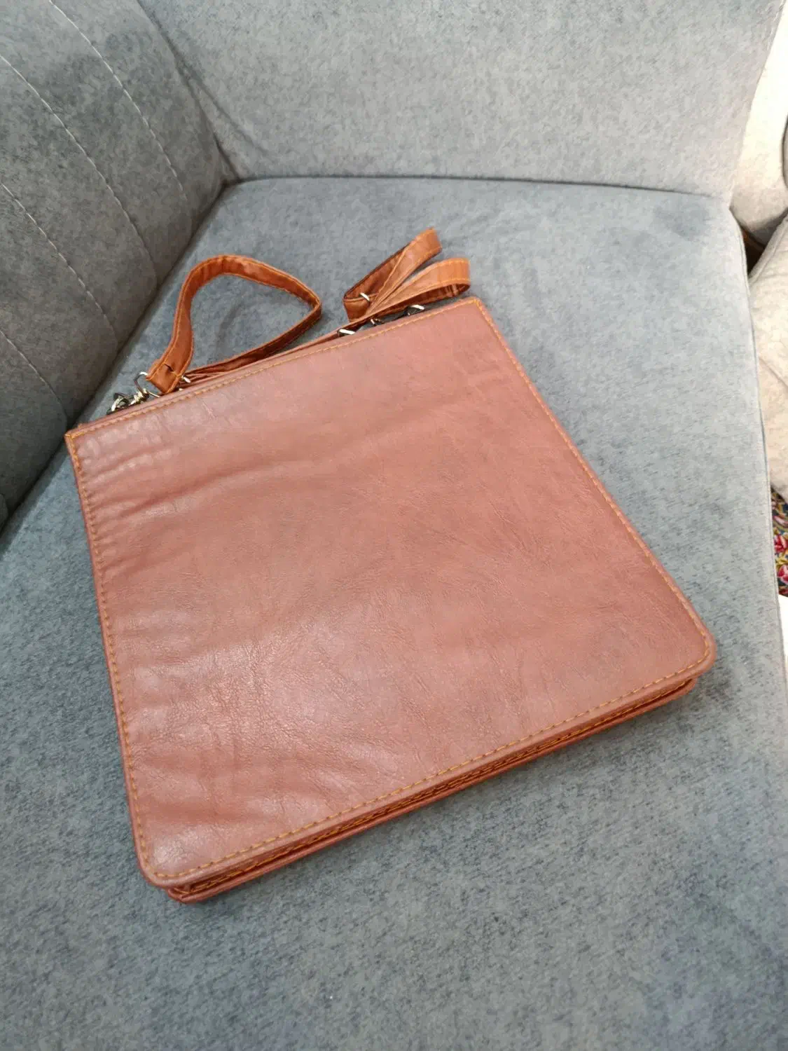 کیف.کلاسور.دفتر|کیف، کفش، کمربند|بجنورد, |دیوار