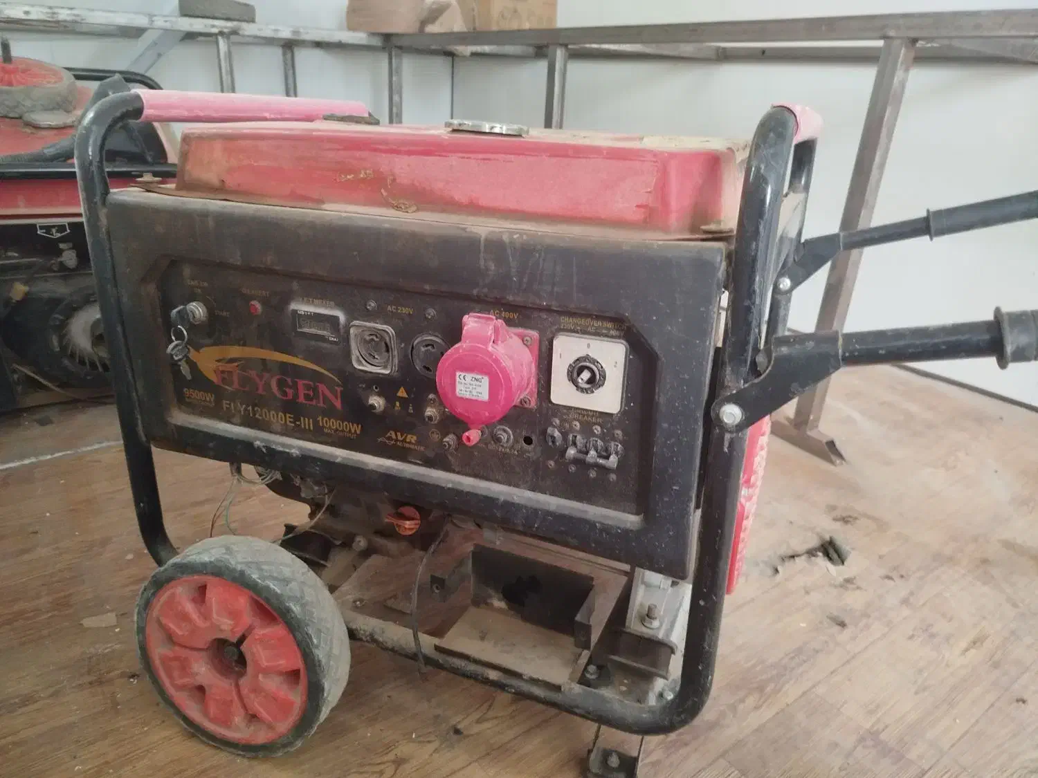 فروش دو دستگاه موتور برق بنزینی سه فاز و تکفاز|ماشینآلات صنعتی|داراب, |دیوار