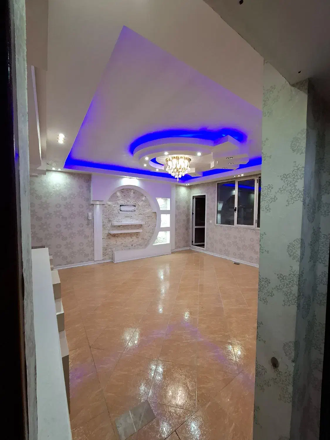 آپارتمان مسکن مهر ۹۰ متری گل و گهر|فروش آپارتمان|سیرجان, |دیوار