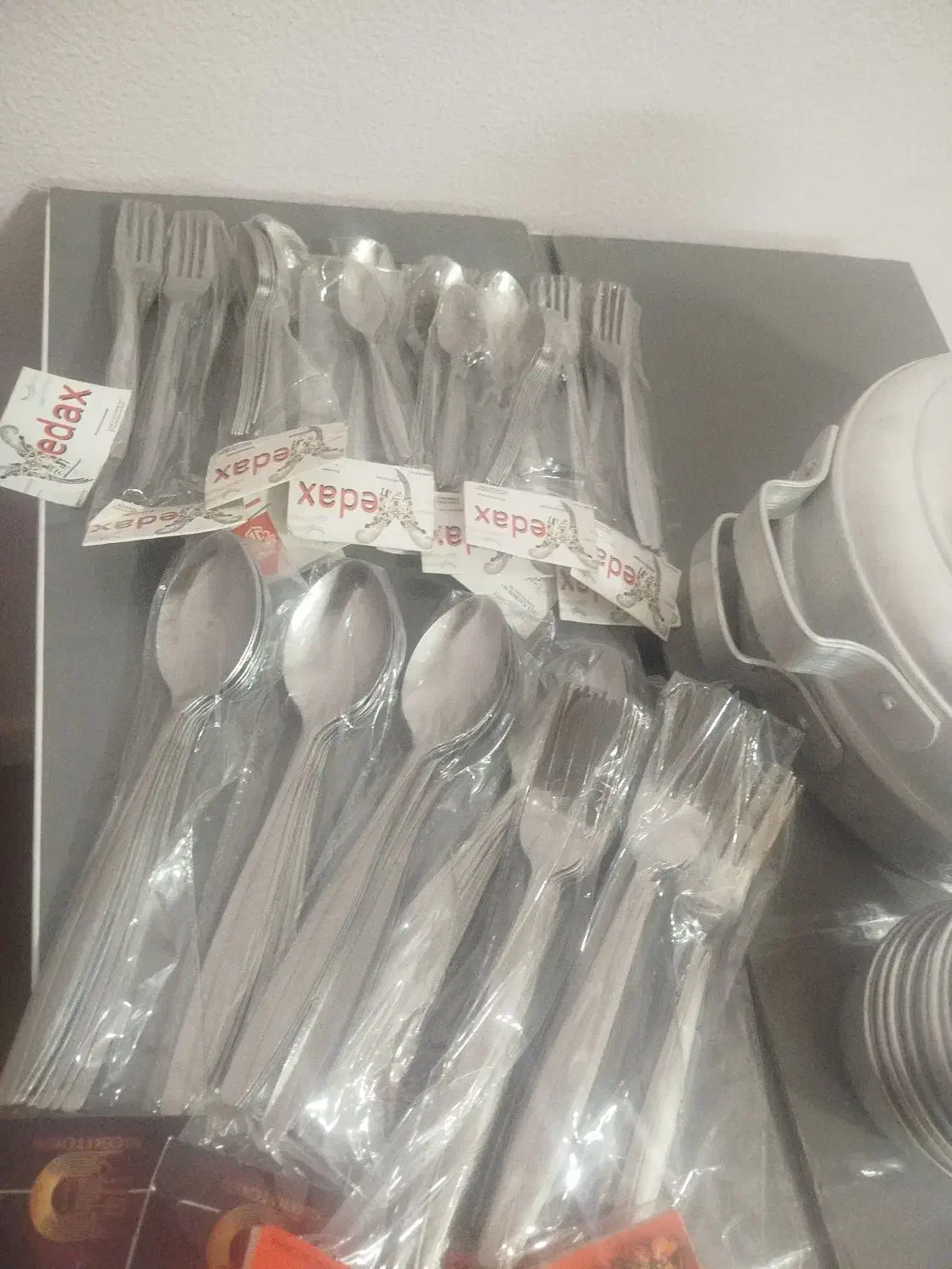 لوازم اشپزخانه|ظروف سرو و پذیرایی|شاهینشهر, گزبرخوار|دیوار