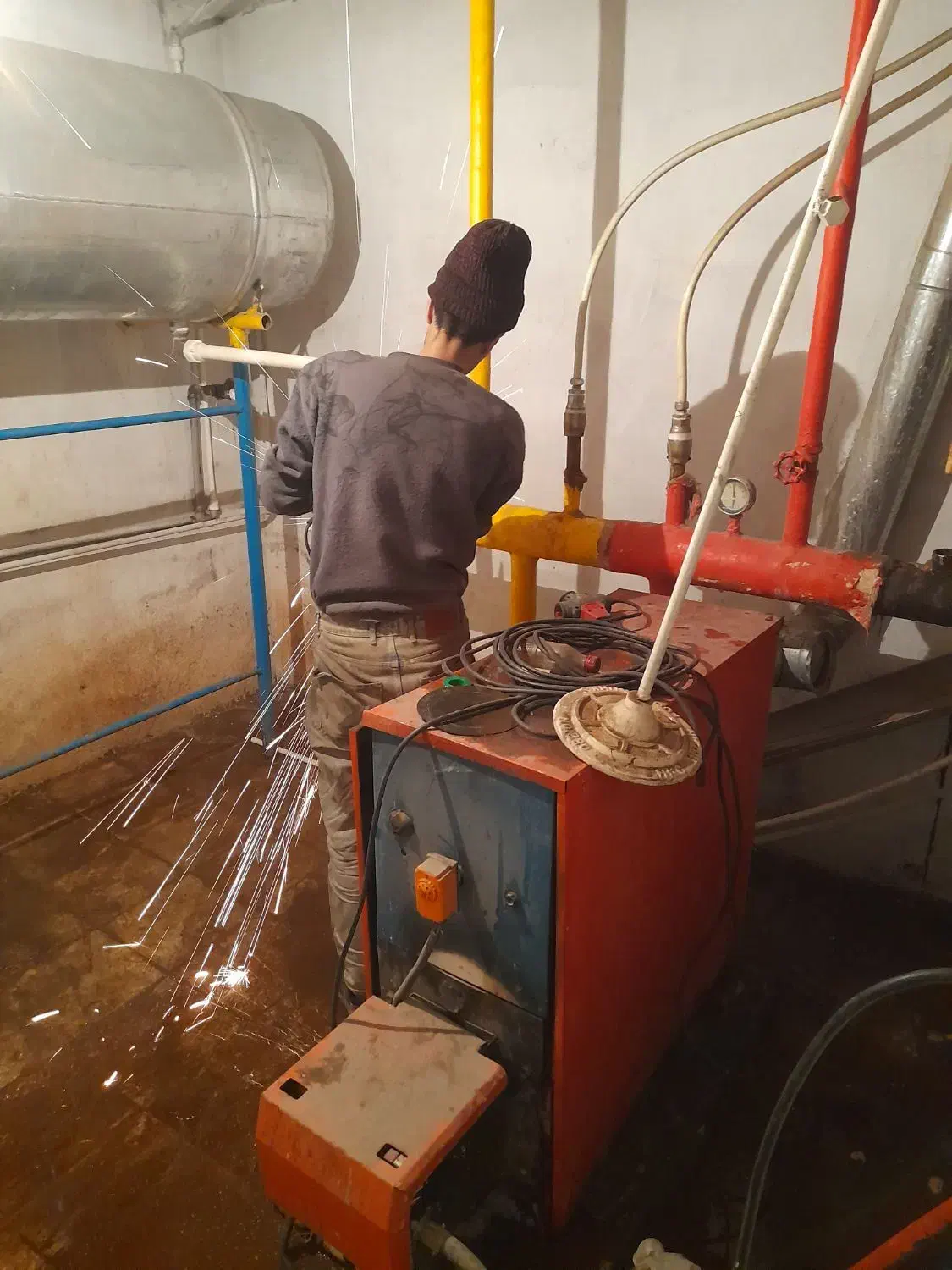 لوله کشی ساختمان ورفع ترکیدگی کلیه مناطق تهران|خدمات پیشه و مهارت|تهران, تهرانپارس جنوبی|دیوار