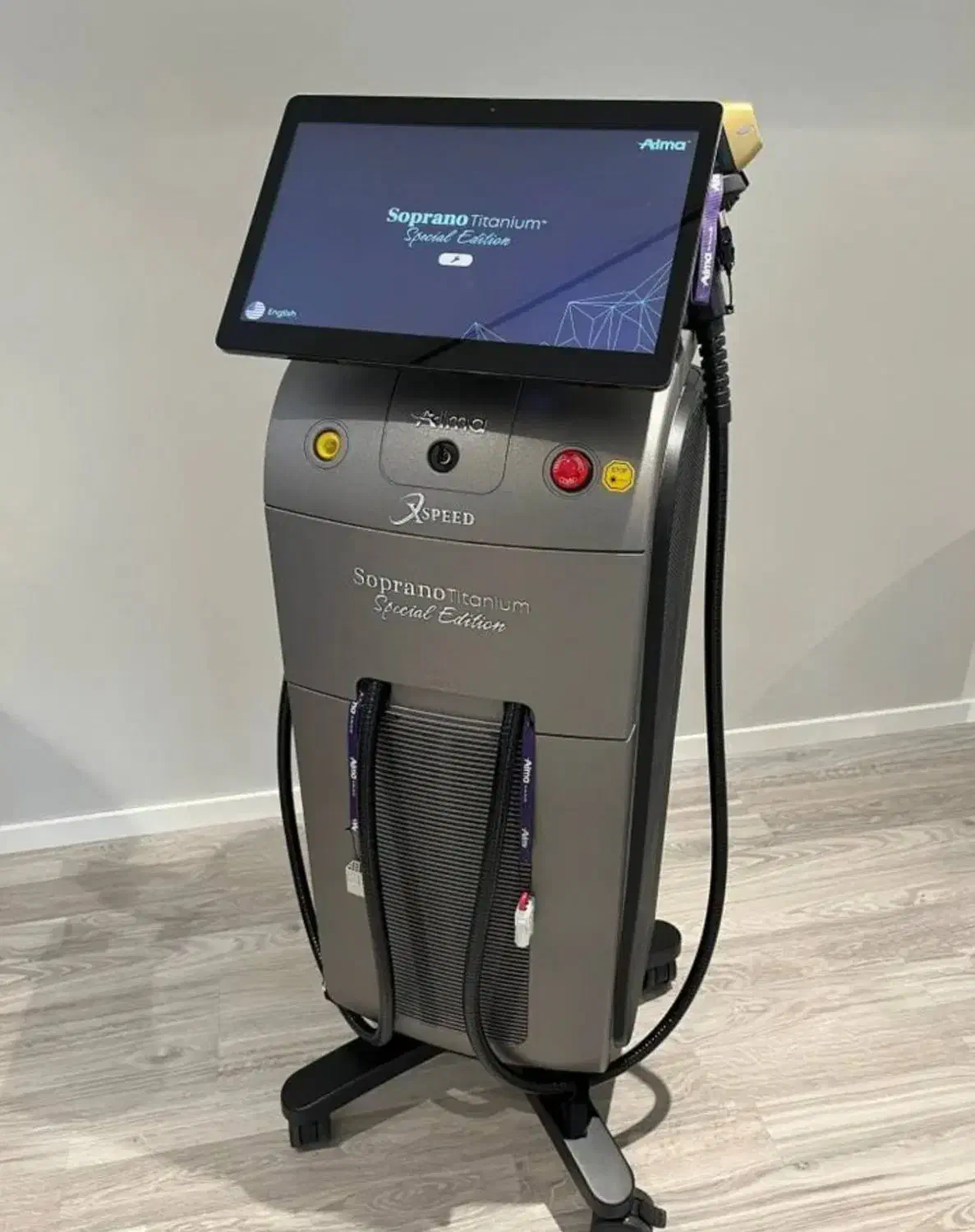 لیزر تیتانیوم ۲۰۲۵، چهار طول موج حرفه‌ای|پزشکی|ارومیه, |دیوار