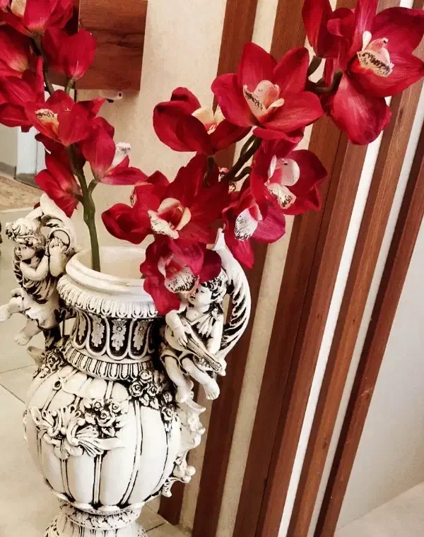 گلدان به همراه گل مصنوعی|گل مصنوعی|تهران, نارمک|دیوار