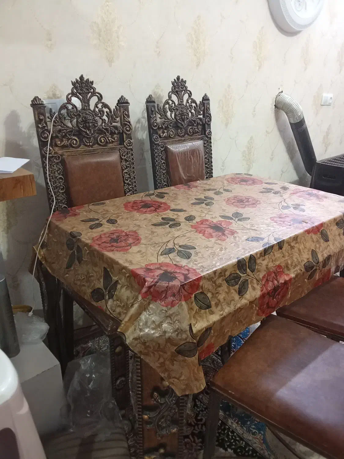 میز نهارخوری فرفورژه|میز و صندلی غذاخوری|تربتحیدریه, دیزقند|دیوار