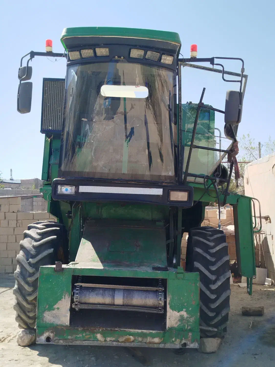 کمباین جاندیر مدل ۸۰هزار  موتور مشکی|خودرو سنگین|لیلان, |دیوار