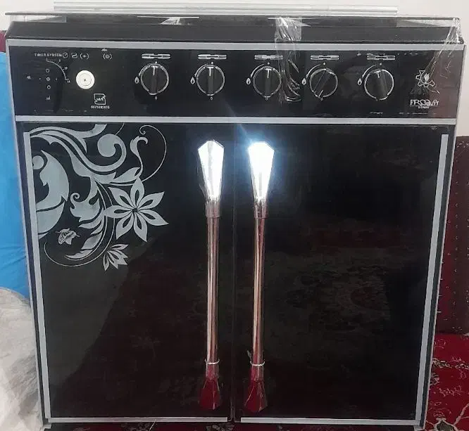 تلویزیون سونی. گاز ۵شعله. ۲ قطعه فرش ۱۲ متری|تلویزیون و پروژکتور|بیرجند, |دیوار