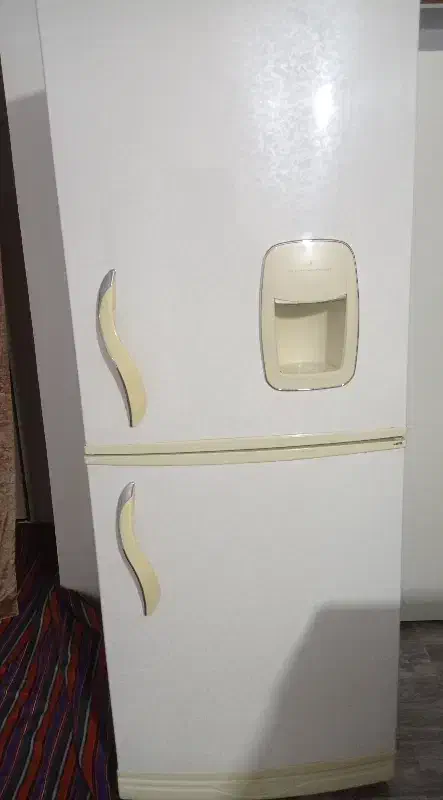 یخجال نیمه فریزر سوزان|یخچال و فریزر|ایلخچی, |دیوار