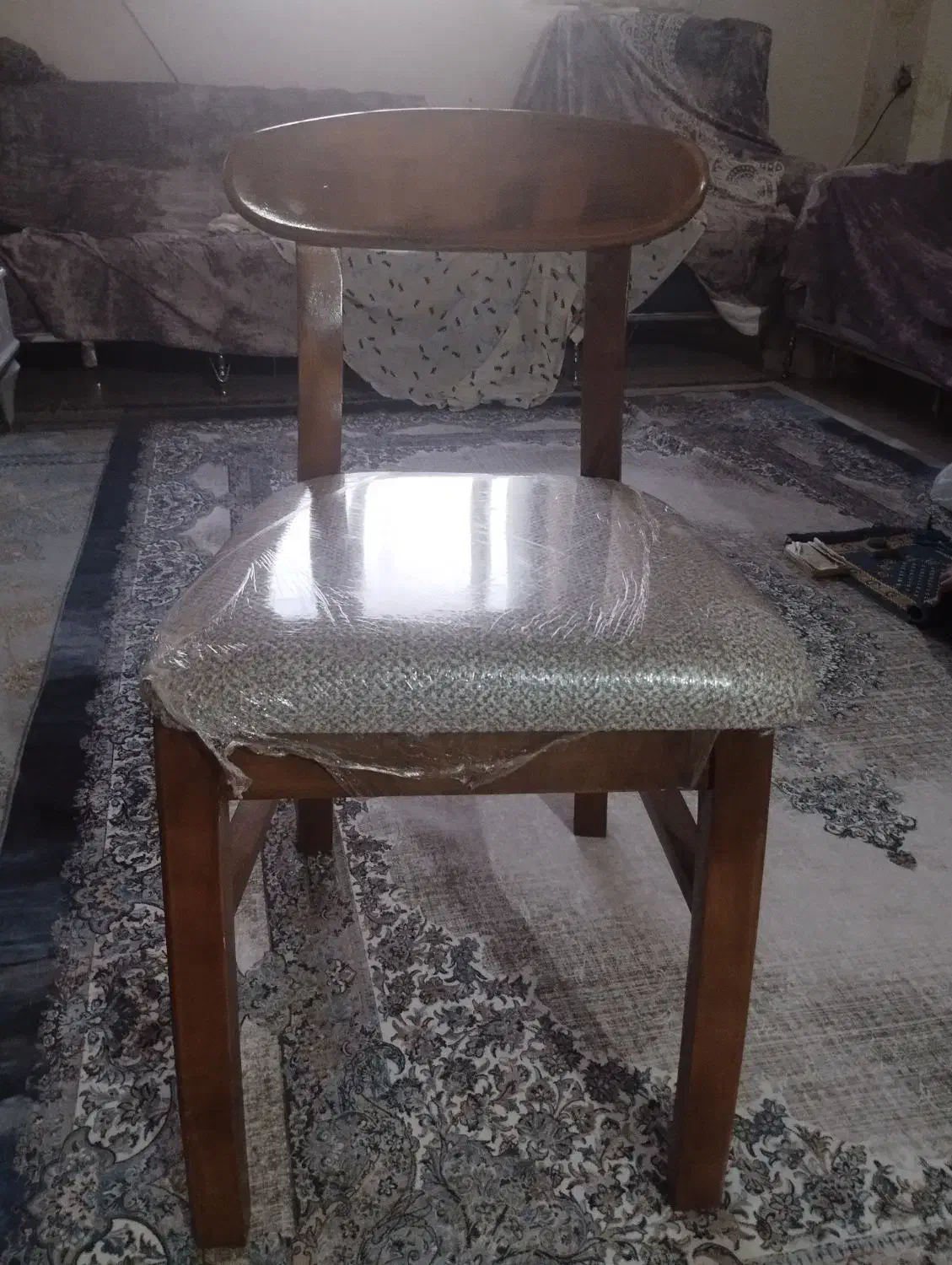 میز نهار خوری نو|میز و صندلی غذاخوری|شیراز, فرگاز|دیوار