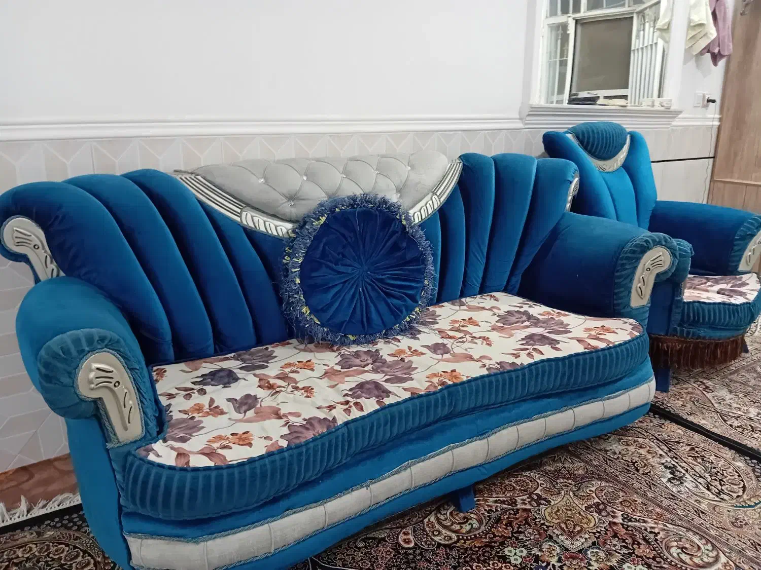 مبل سلطنتی راحتی|مبلمان خانگی و میز عسلی|زابل, |دیوار