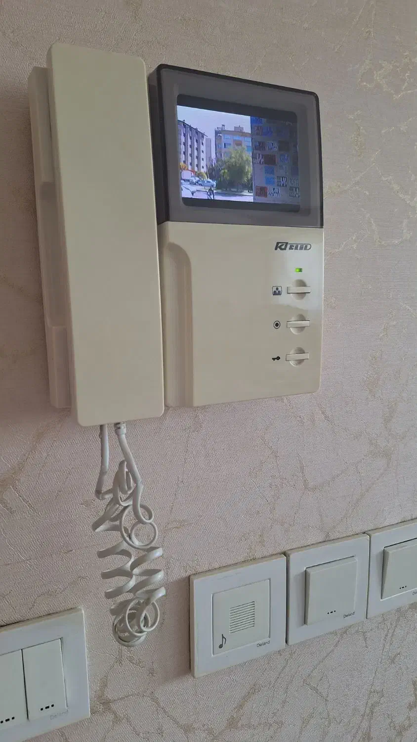 گوشی در باز کن|صوتی و تصویری|همدان, |دیوار