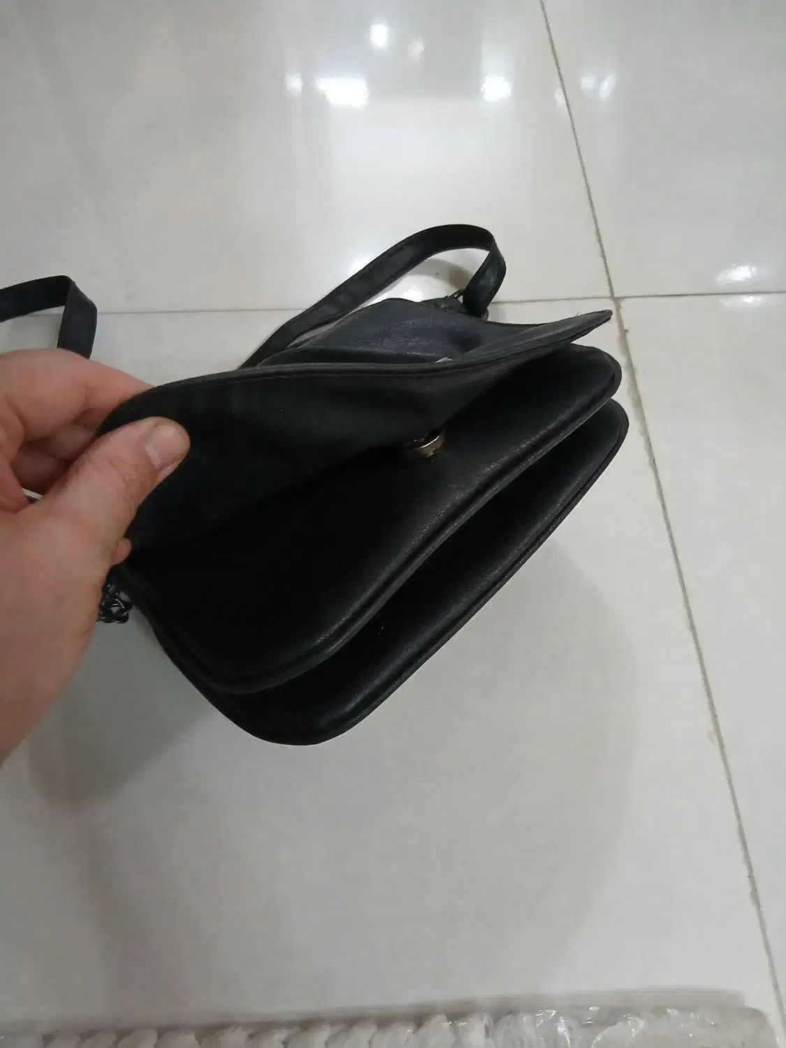 کیف زنانه در حد نو|کیف، کفش، کمربند|اسفراین, |دیوار