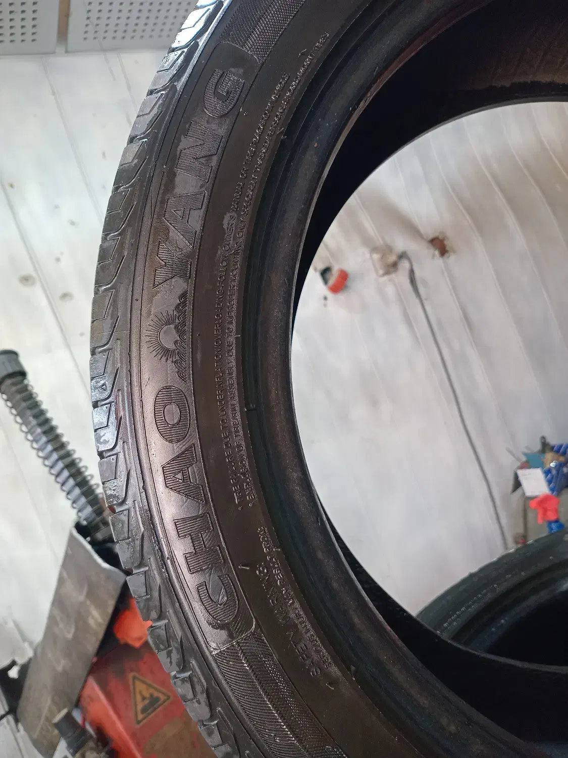 لاستیک۱۷ ۵۰ ۲۱۵|قطعات یدکی و لوازم جانبی|کرج, ساسانی (قلمستان)|دیوار