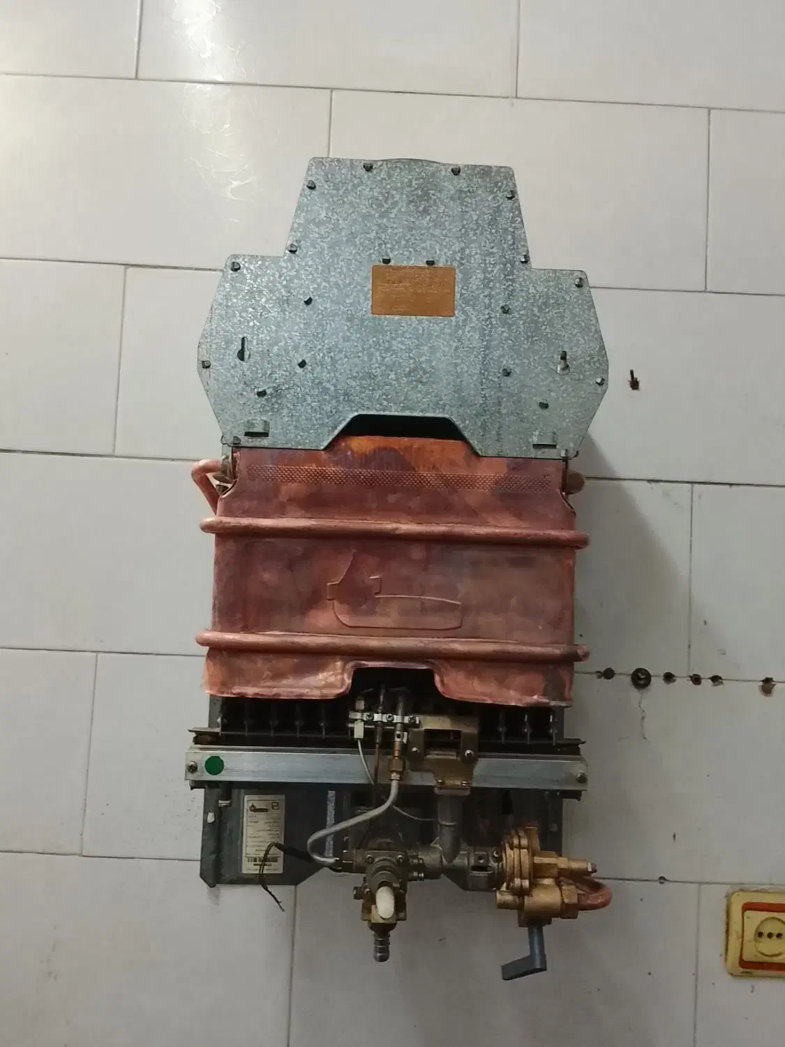 ابگرمکن 3115|آبگرمکن، پکیج، شوفاژ|کرج, بنیاد|دیوار