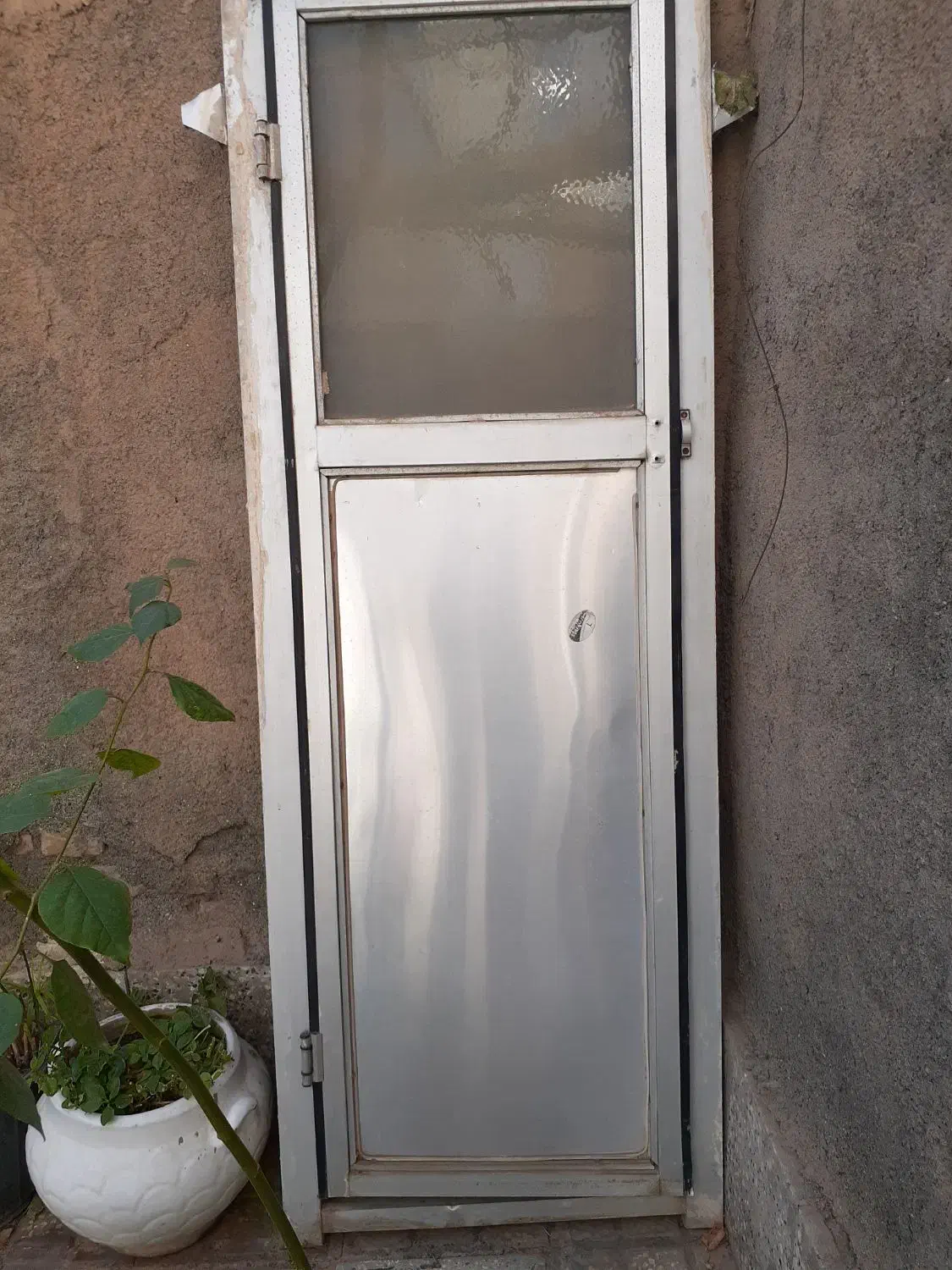 در و میز و سینک|مصالح و تجهیزات ساختمان|سبزوار, باهنر|دیوار