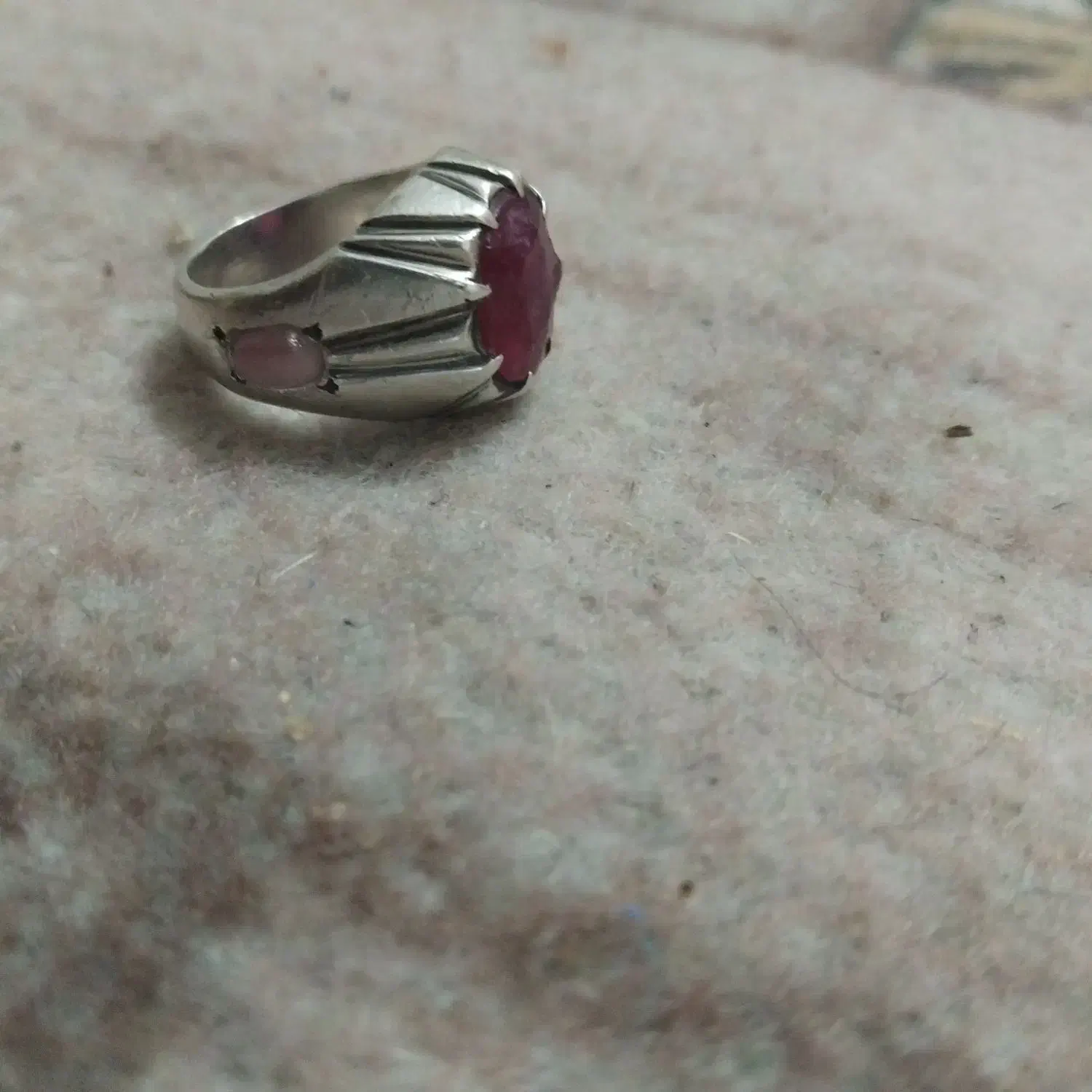 انگشتر  یاقوت|جواهرات|بجنورد, |دیوار