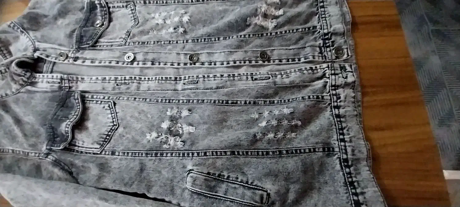 لباس بچه|کفش و لباس بچه|فولادشهر, مسکن مهر فولادشهر|دیوار