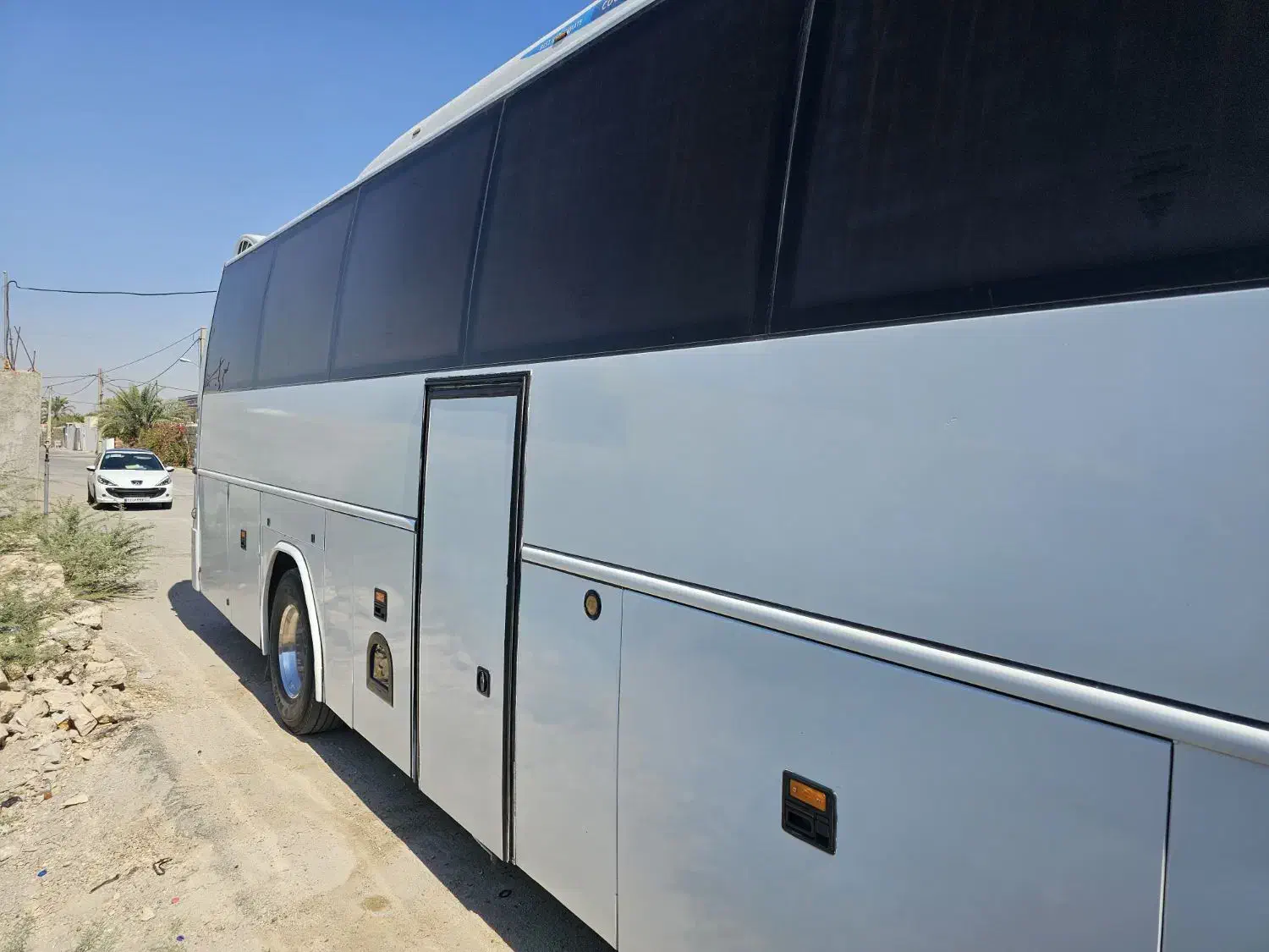 اتوبوس b9بدون کار بدون|خودرو سنگین|تهران, شیراز|دیوار