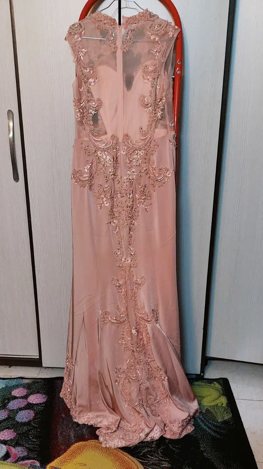 پیراهن مجلسی|لباس|آفتاب, |دیوار