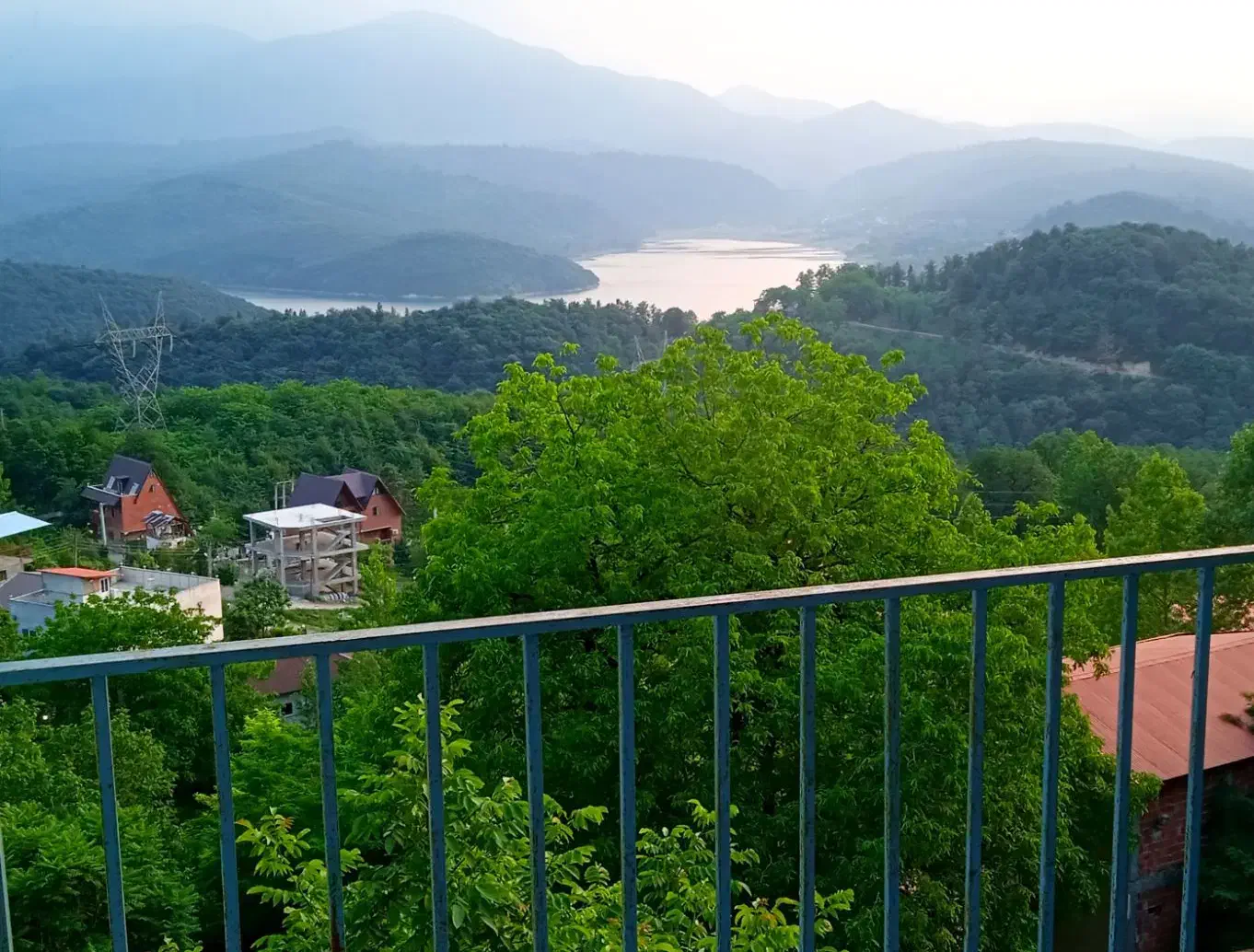 ویلا در دل جنگلهای لفور|اجارهٔ کوتاهمدت آپارتمان و سوئیت|شیرگاه, |دیوار