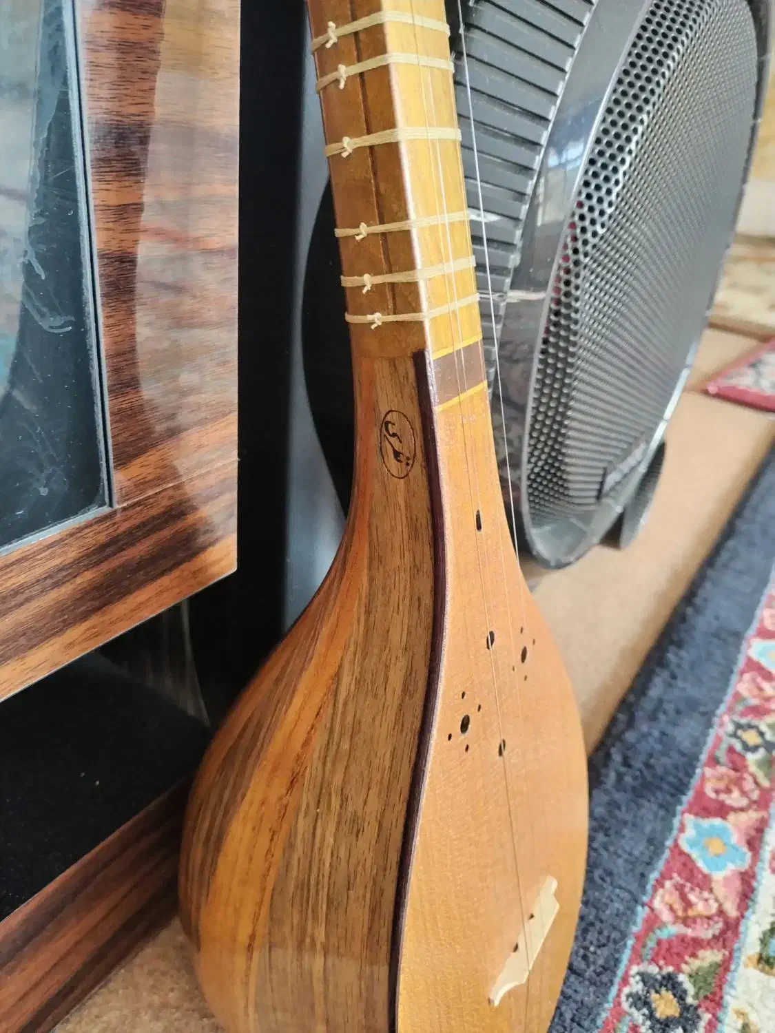 سه تار|سازهای سنتی|شهرکرد, |دیوار