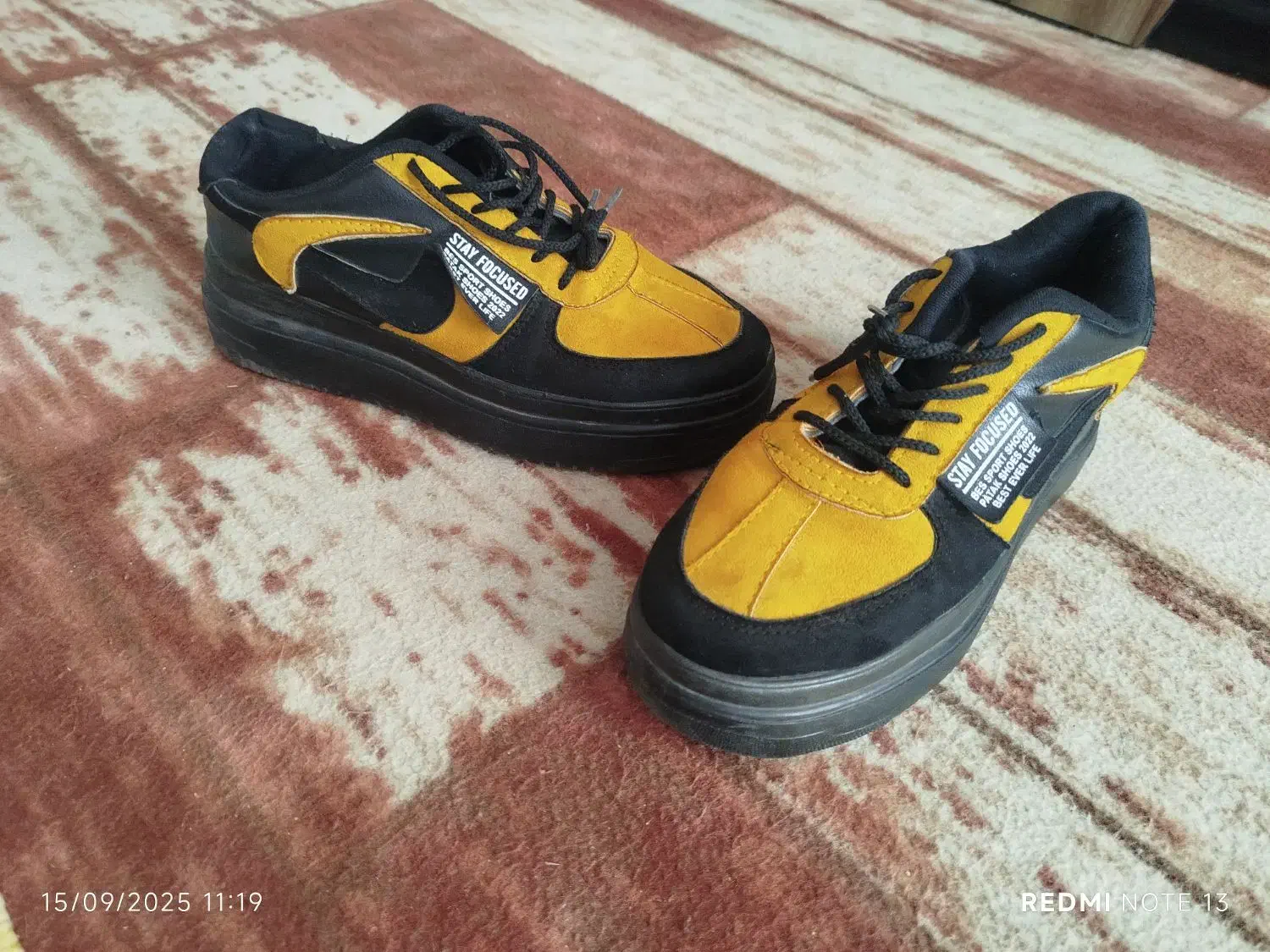 کفش سایز ۳۹   ۴۰|کیف، کفش، کمربند|خوی, |دیوار