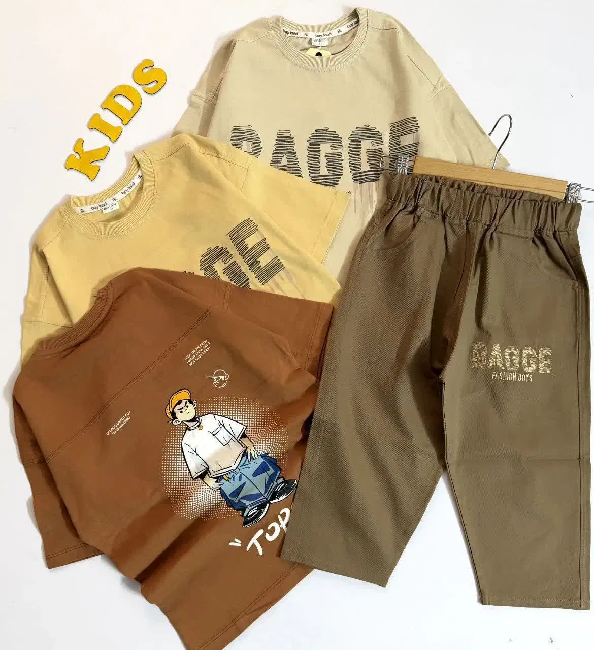 لباس خفن|لباس|قم, وادی السلام|دیوار