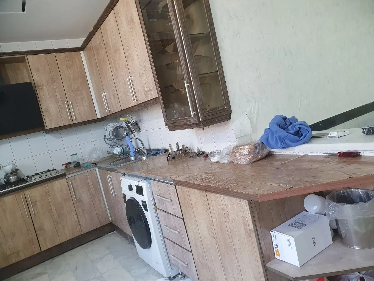 کابینت|مصالح و تجهیزات ساختمان|هشتگرد, گلسار|دیوار