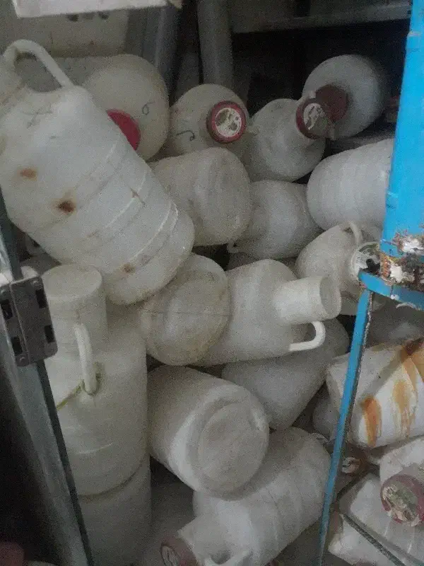 دبه خیار شور|ظروف نگهدارنده، پلاستیکی، یک‌بارمصرف|پاکدشت, پاکدشت (مامازند)|دیوار