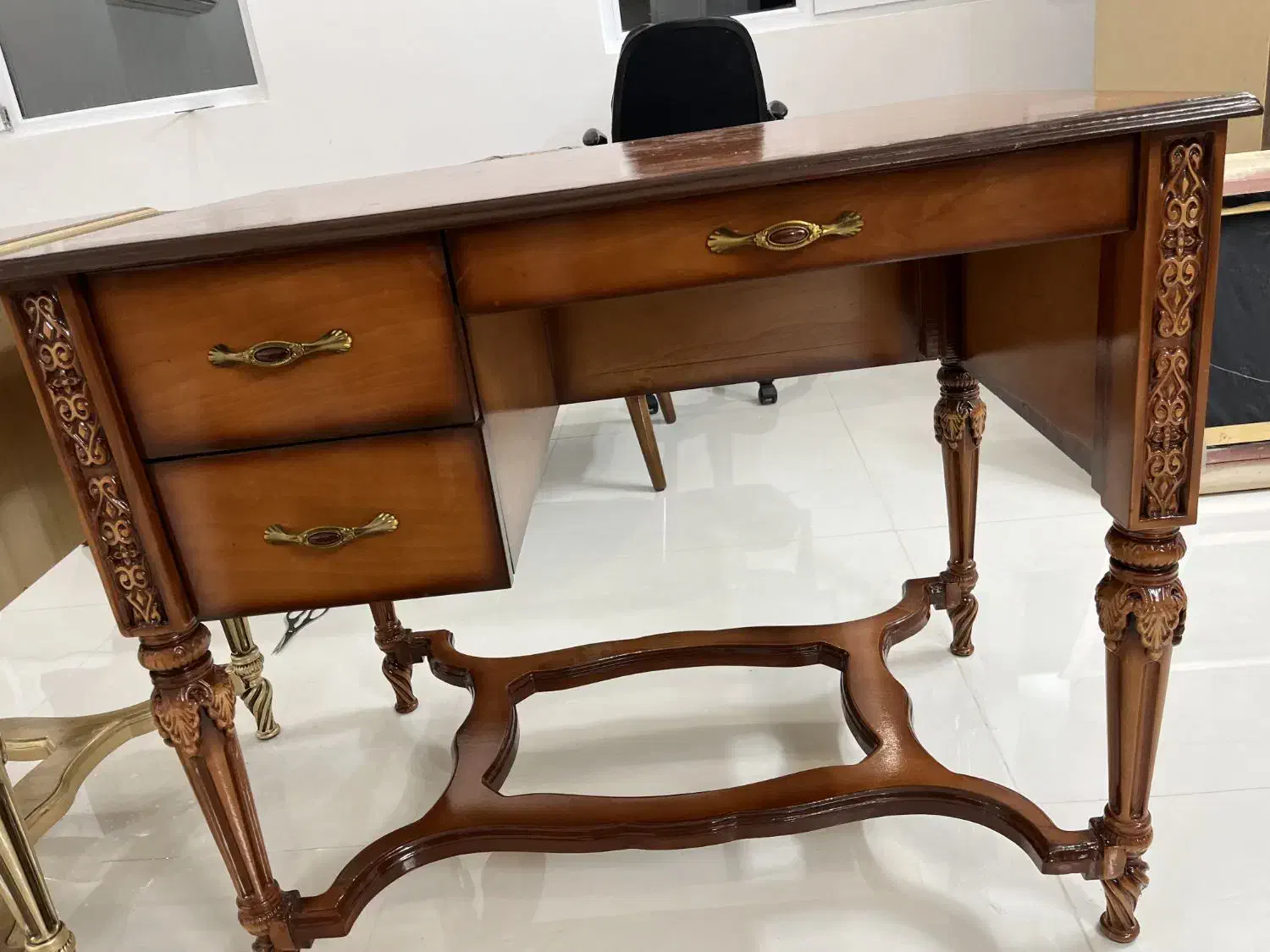 میز تحریر تمام چوب|میز تحریر و کامپیوتر|قم, زنبیل آباد|دیوار