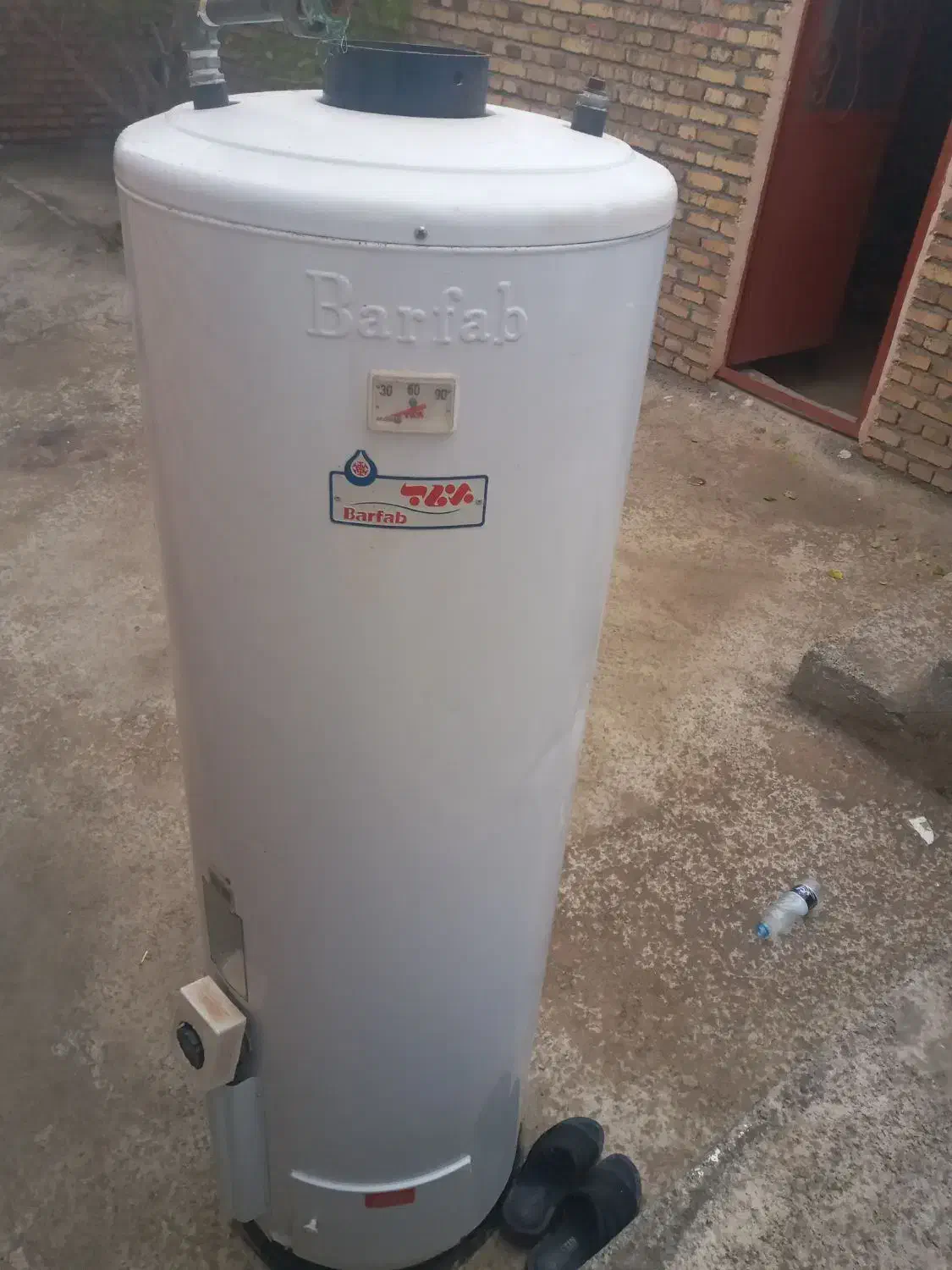 آبگرمکن ومیز تلویزیون|آبگرمکن، پکیج، شوفاژ|چالدران, |دیوار