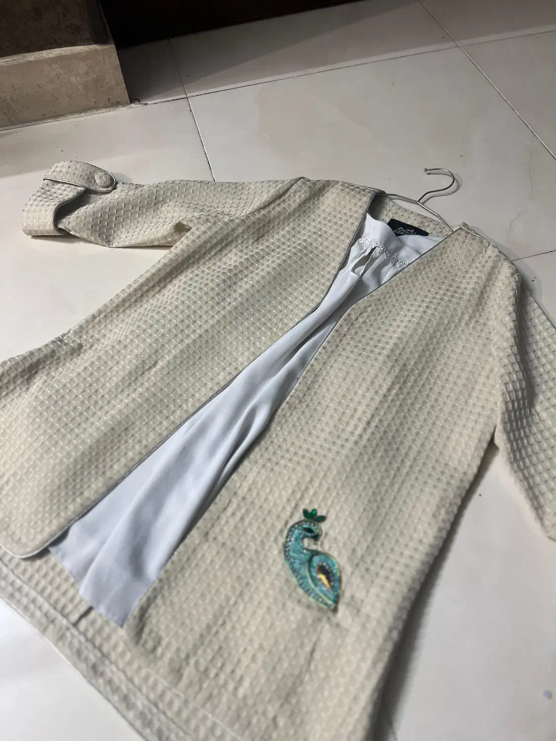 لباس|لباس|اصفهان, رسالت|دیوار