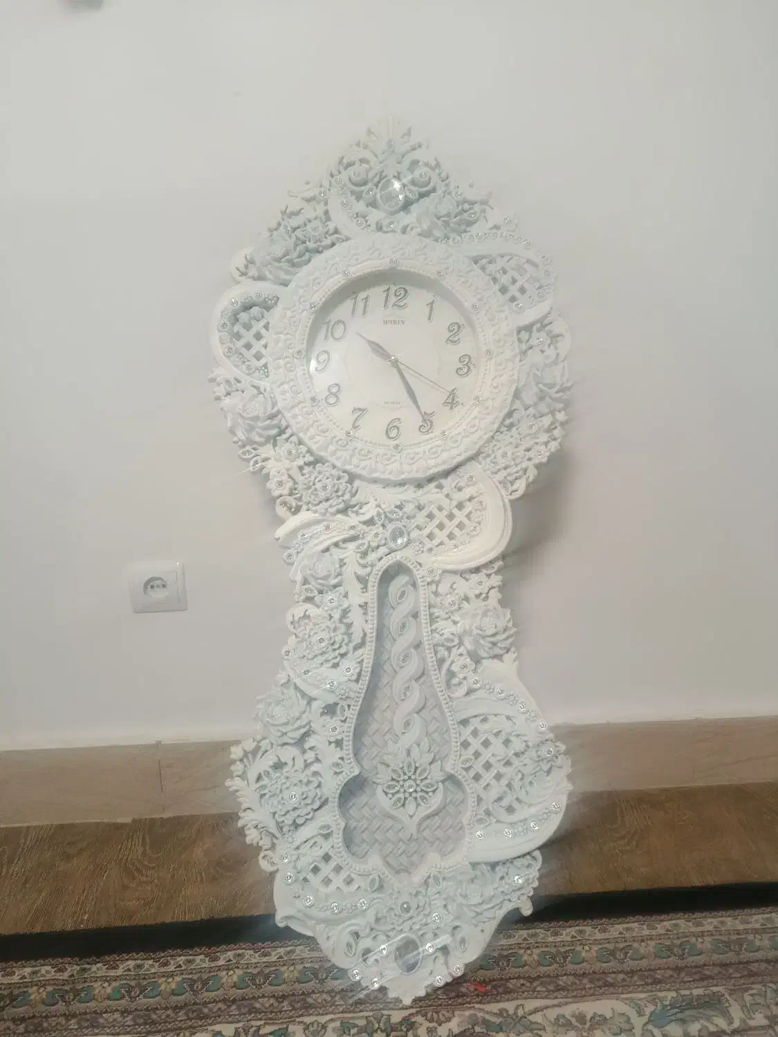 ساعت بزرگ|ساعت دیواری و تزئینی|میانه, |دیوار