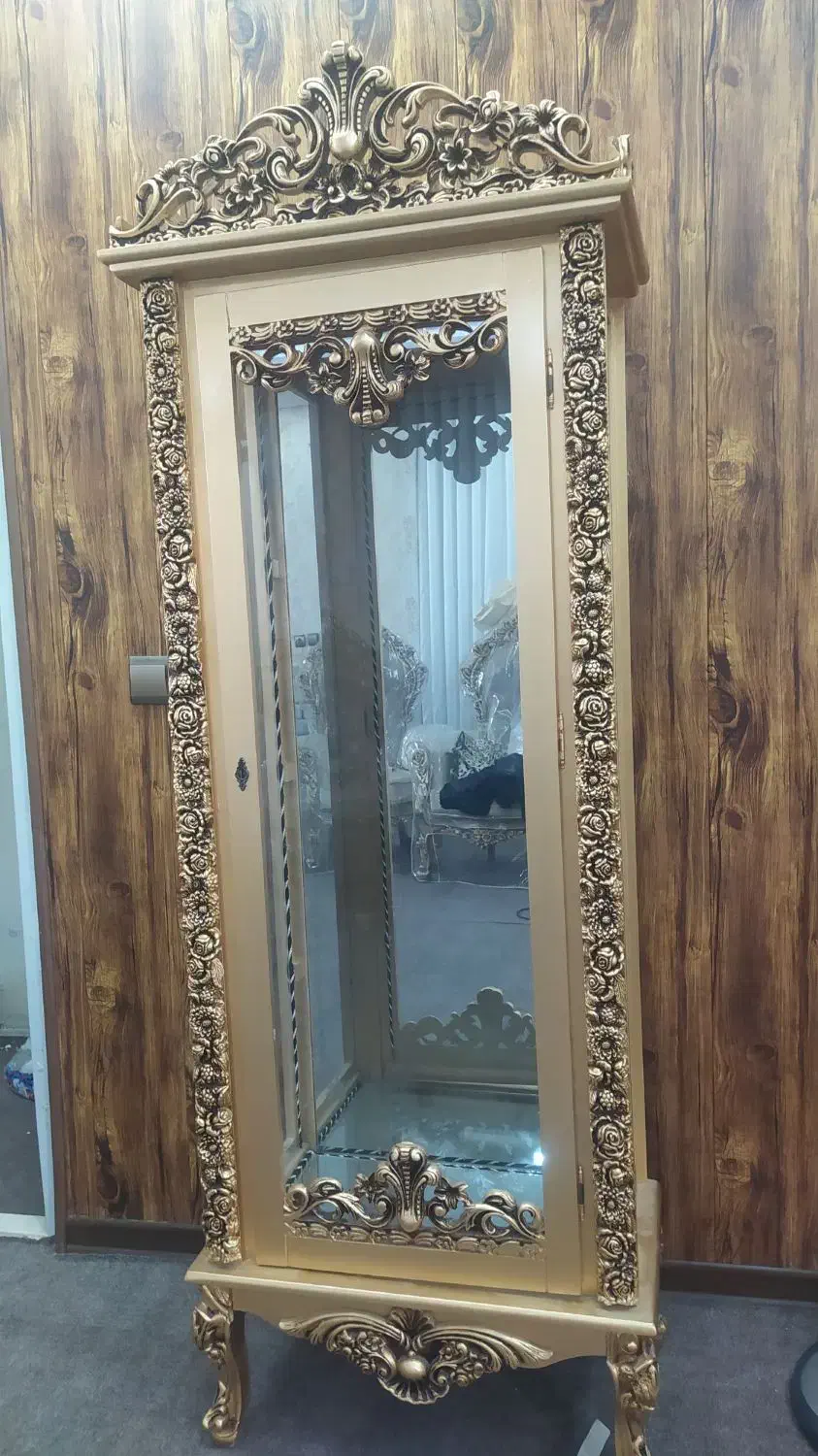 ویترین سلطنتی طلایی|بوفه، ویترین، کنسول|اصفهان, طاحونه|دیوار