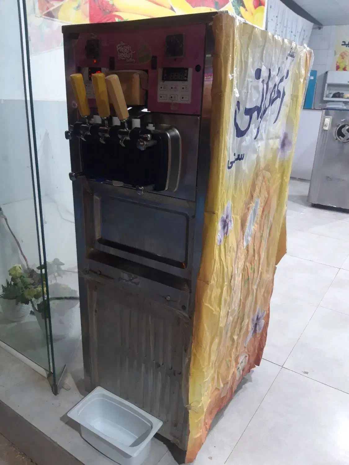 دستگاه بستنی.فریزرایستاده.تاپینگ بستنی.یخچال|کافی‌شاپ و رستوران|جوین, |دیوار