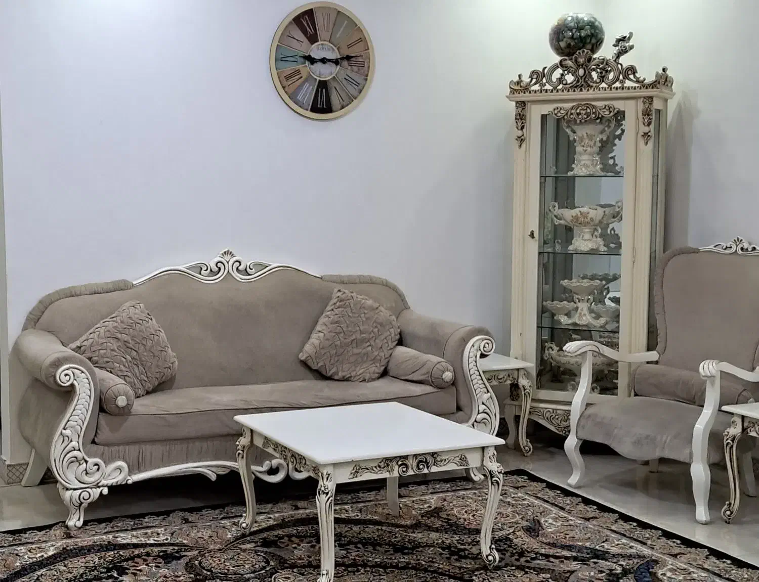 مبل،جلومبلی،ویترین،میز تی وی|مبلمان خانگی و میز عسلی|نسیم‌شهر, |دیوار