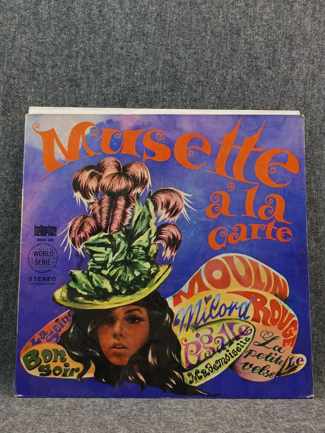 صفحه گرام|کلکسیون اشیاء عتیقه|تهران, آجودانیه|دیوار