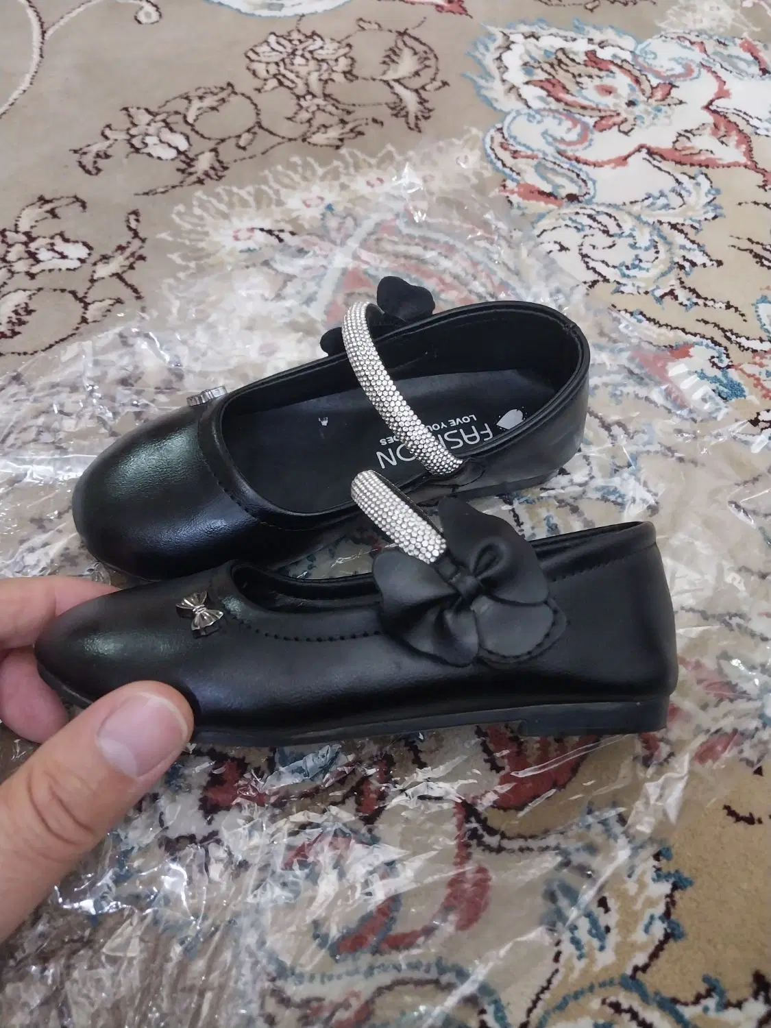 یک جفت کفش بچه گانه نونو|کفش و لباس بچه|تهران, هاشمآباد|دیوار