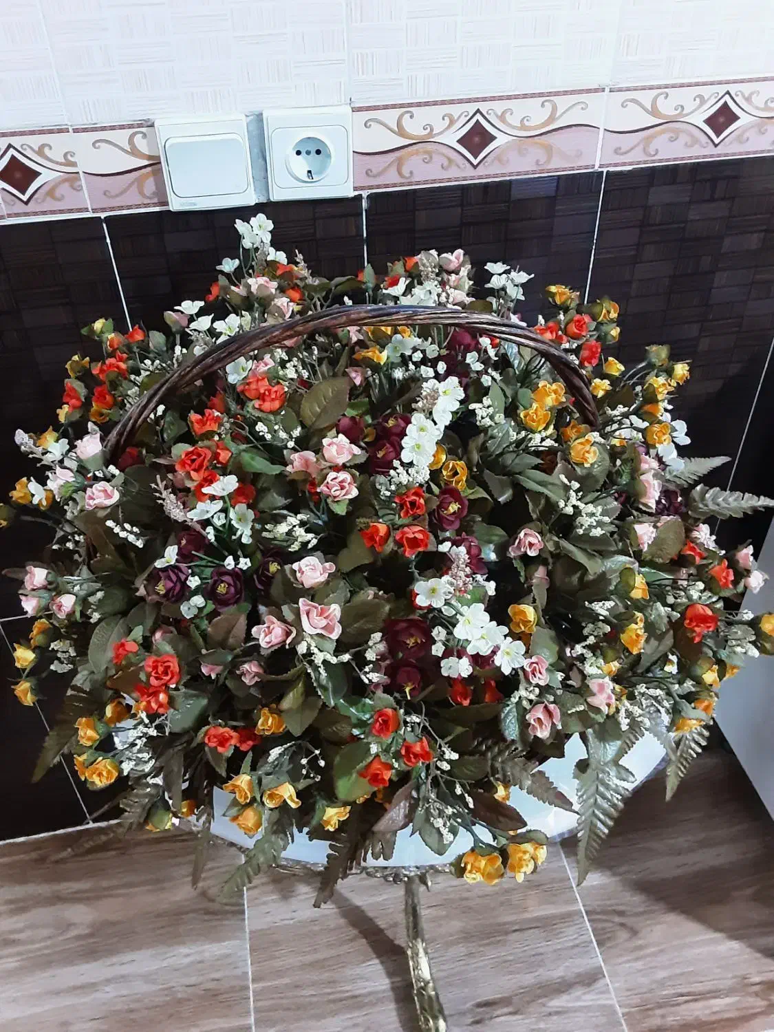 سبد گل زیبا بزرگ|گل مصنوعی|خوی, |دیوار