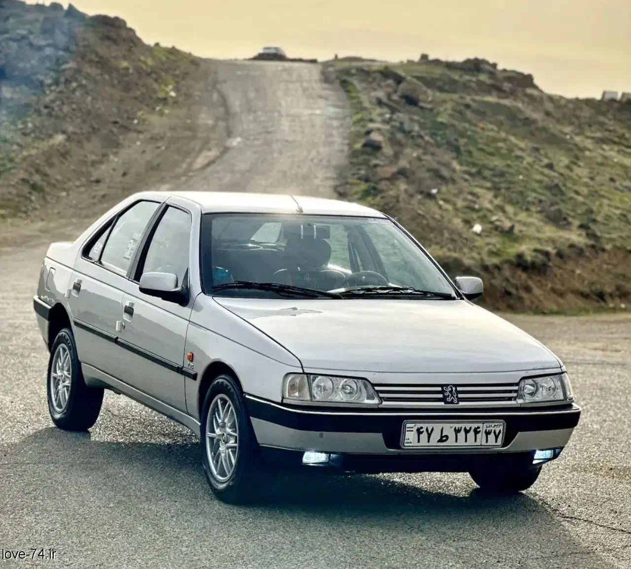 نیشابوربه مشهد وبلعکس|خدمات حمل و نقل|نیشابور, بنیاد شهید|دیوار