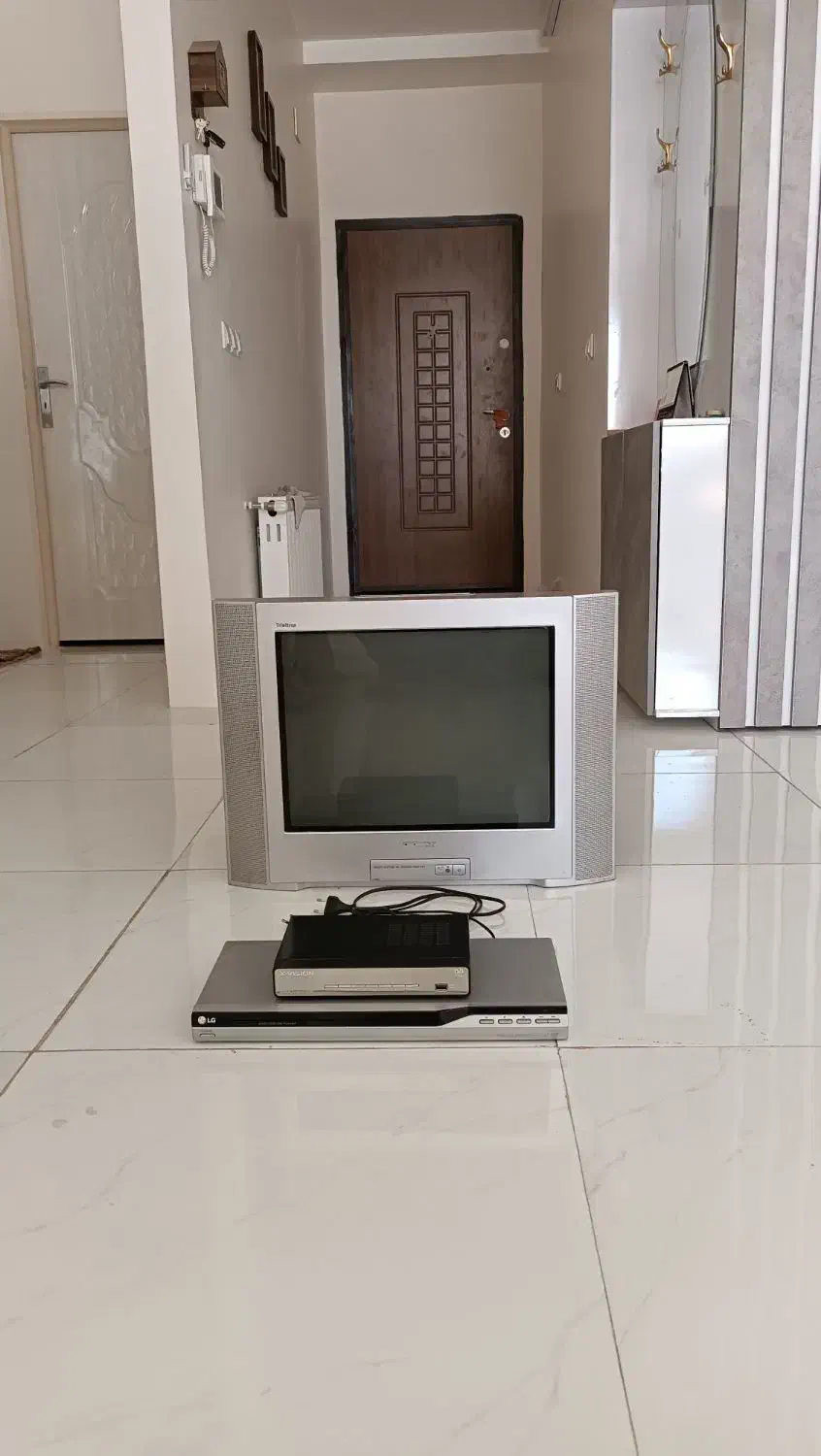 تلویزیون سونی و دستگاه دیجیتال و دستگاه دی وی دی|تلویزیون و پروژکتور|سبزوار, امیر کبیر|دیوار