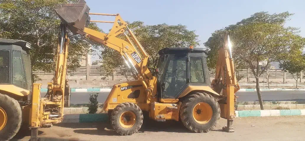 سنوپارس 220i|خودرو سنگین|ابریشم, |دیوار