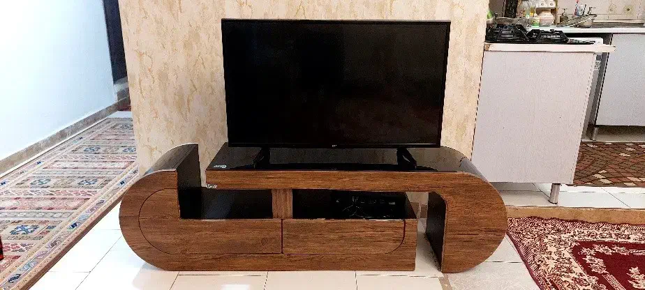 تلویزیون ال جی ۴۲ اینچ|تلویزیون و پروژکتور|کرمانشاه, |دیوار