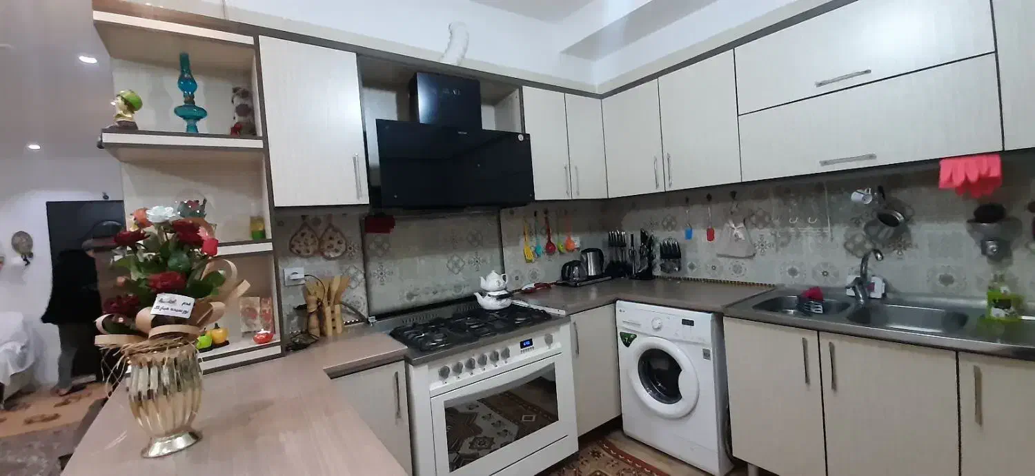 ۹۱ متری ۲ خوابه نبش با آسانسورکولر گازی آزادگان|فروش آپارتمان|نسیمشهر, |دیوار