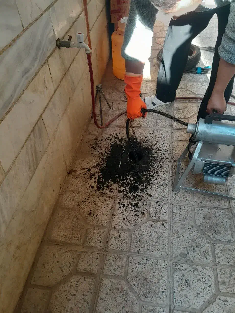 لوله باز کنی و نظافت منازل با بهترین قیمت|خدمات پیشه و مهارت|نسیم‌شهر, |دیوار